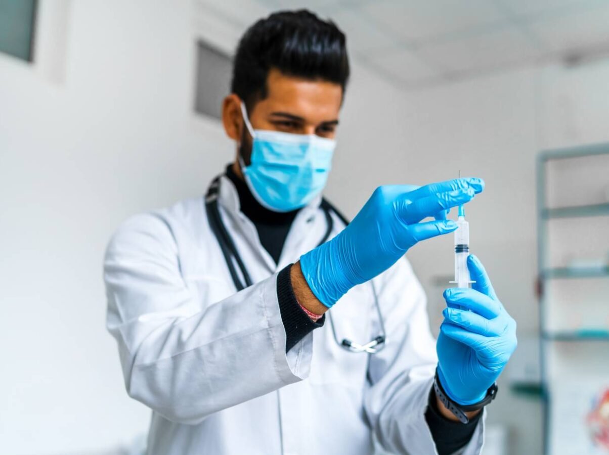 Reclamos por fallos en medicación, dosis o terapias mal administradas. Evaluamos su caso gratis y luchamos por su indemnización.